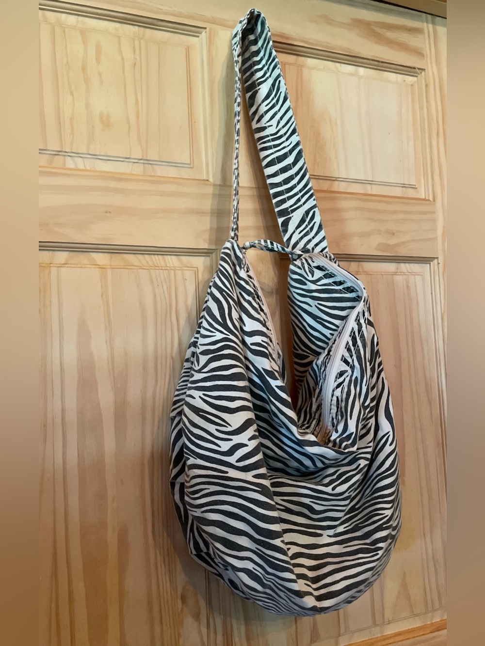 Zebra Print OLD NAVY Hobo Sling bag - Black & White
